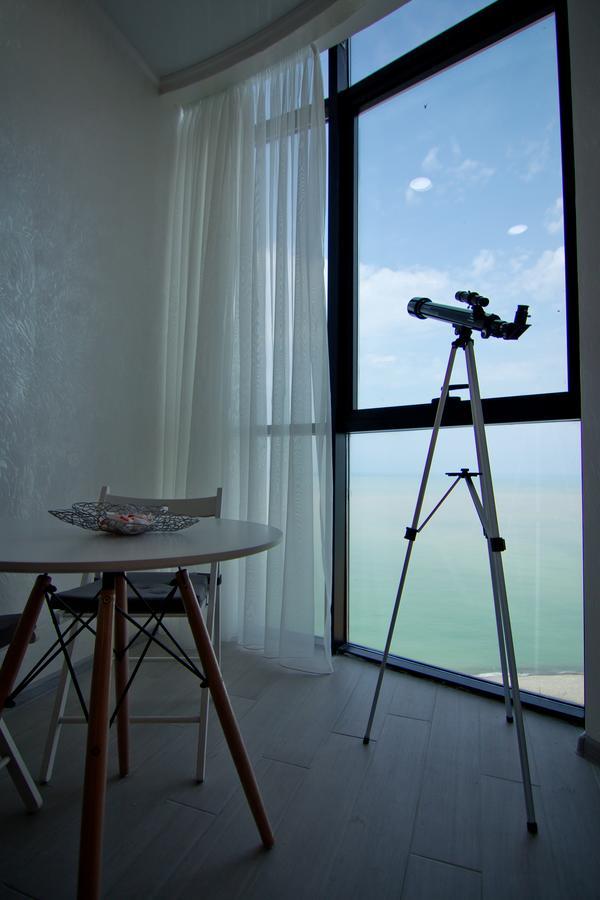 Апартаменты - Первая Линия! Batumi Bagian luar foto