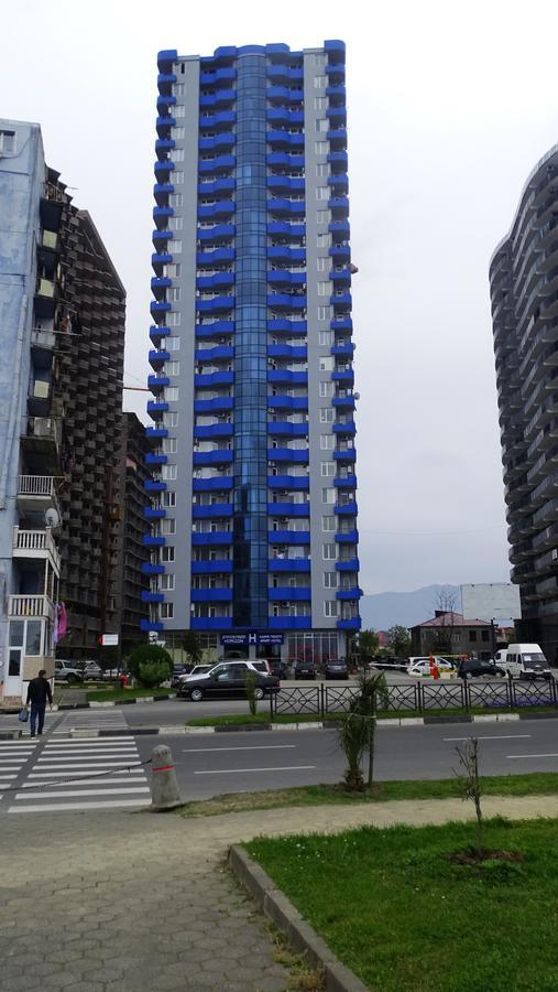 Апартаменты - Первая Линия! Batumi Bagian luar foto